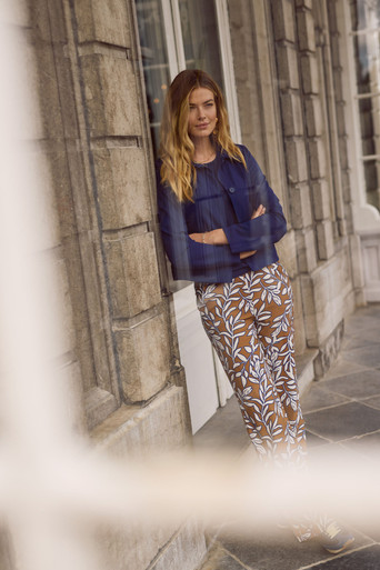 Marilon leaves trousers – caramel/ink blue