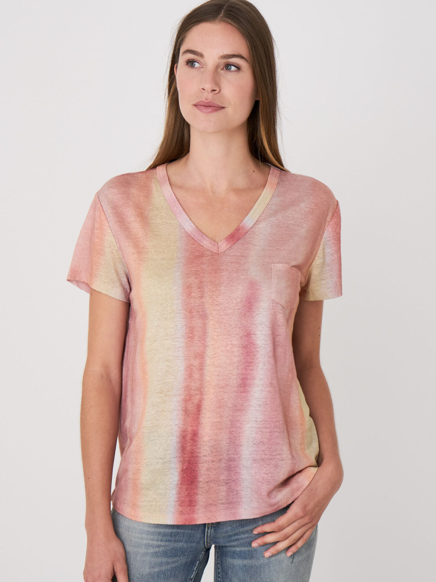 Puur linnen V-hals T-shirt met tie dye print
